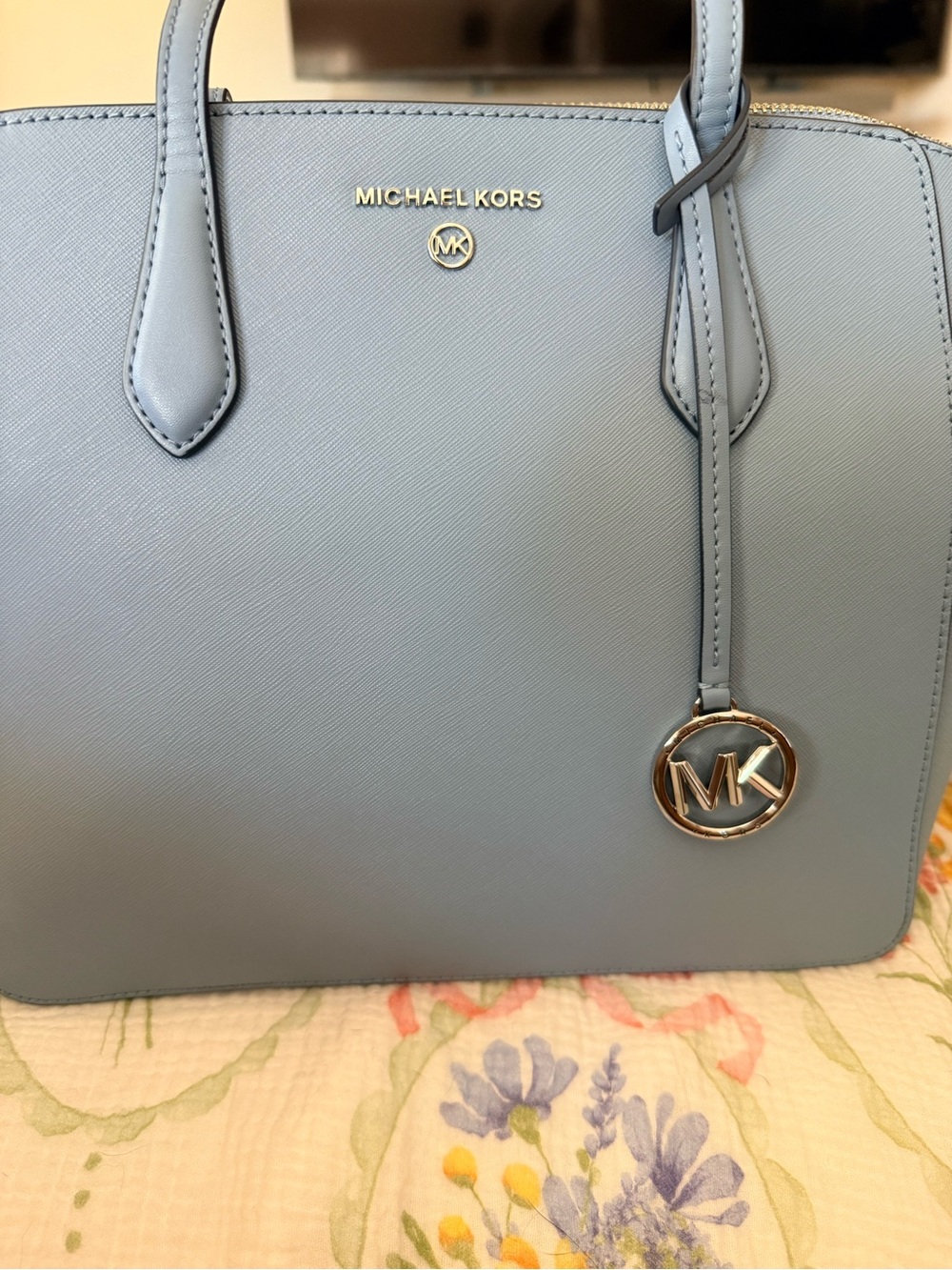 MICHAEL KORS Sky Blue Saffiano Leather Tote Bag Handbag Purse MINT CONDITION - Picture 14 of 16